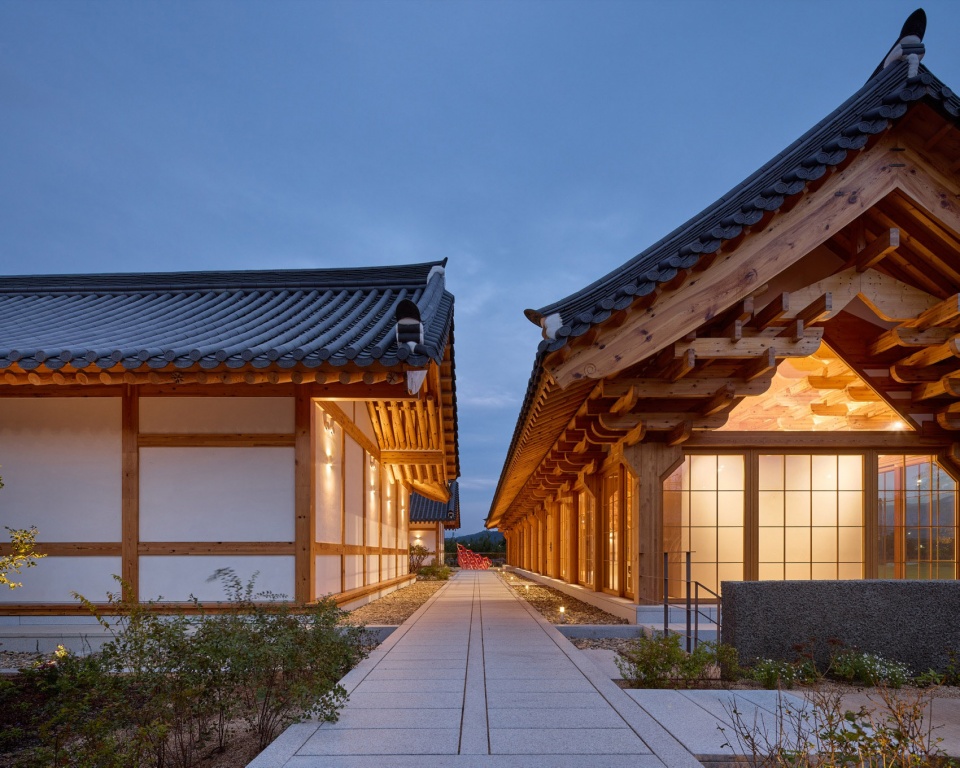 House for Rejuvenation by JK AR 拷贝