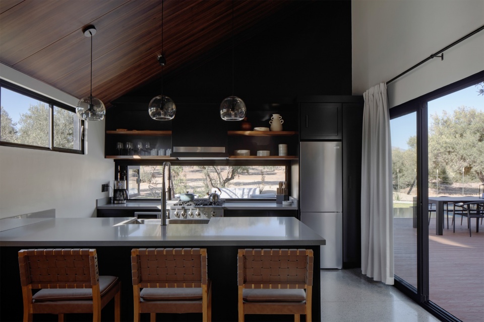 Serentha Cabin