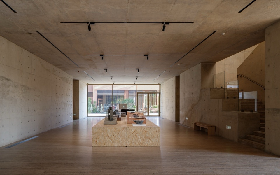 Ananya Art Center Guangzhou Branch and Community Canteen by Vector Architects