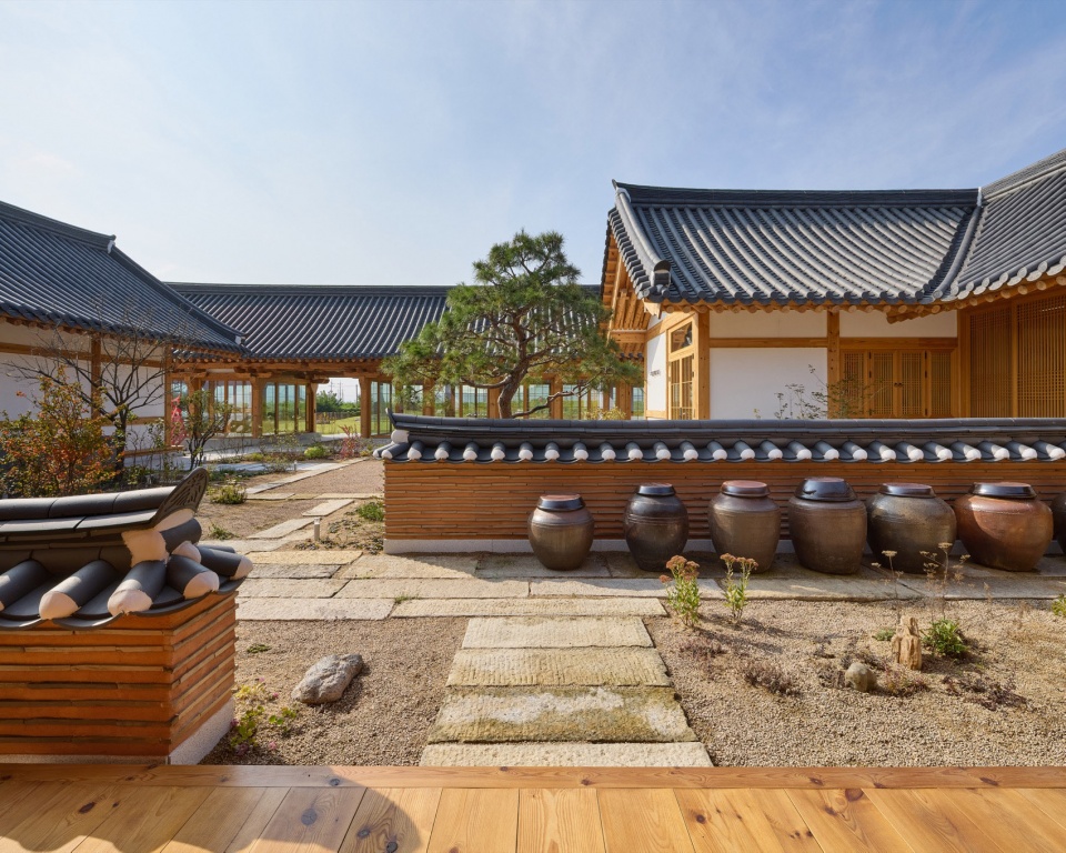House for Rejuvenation by JK AR 拷贝