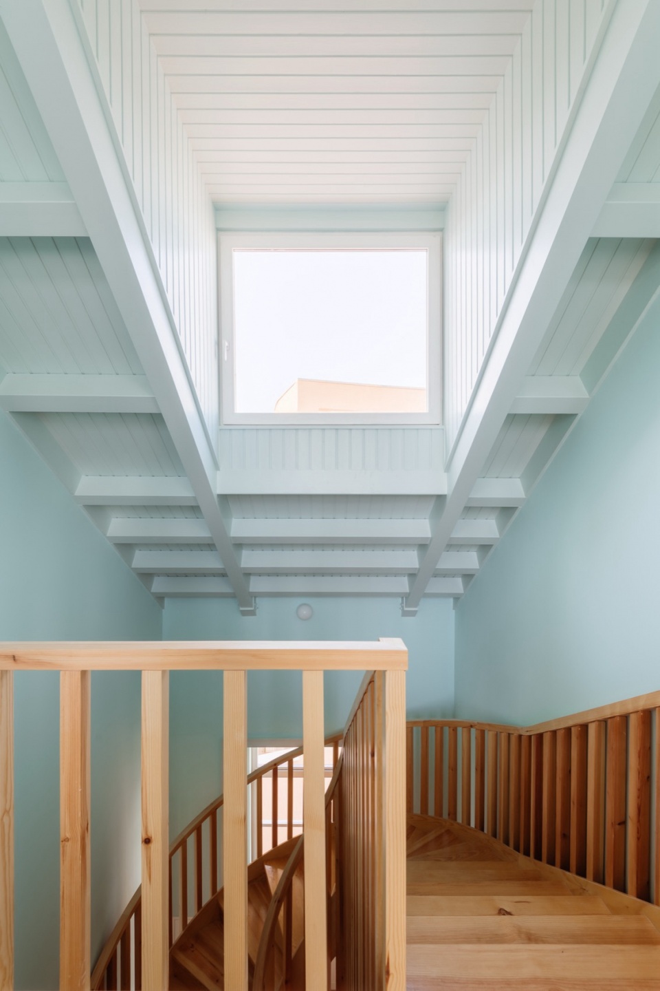 Rose building by Aurora Architects Furo