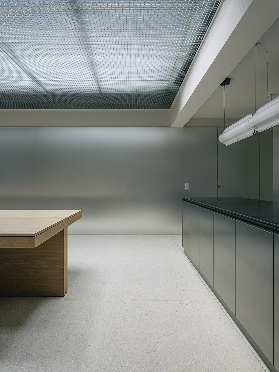 yard house by exbrayat enrico architectes