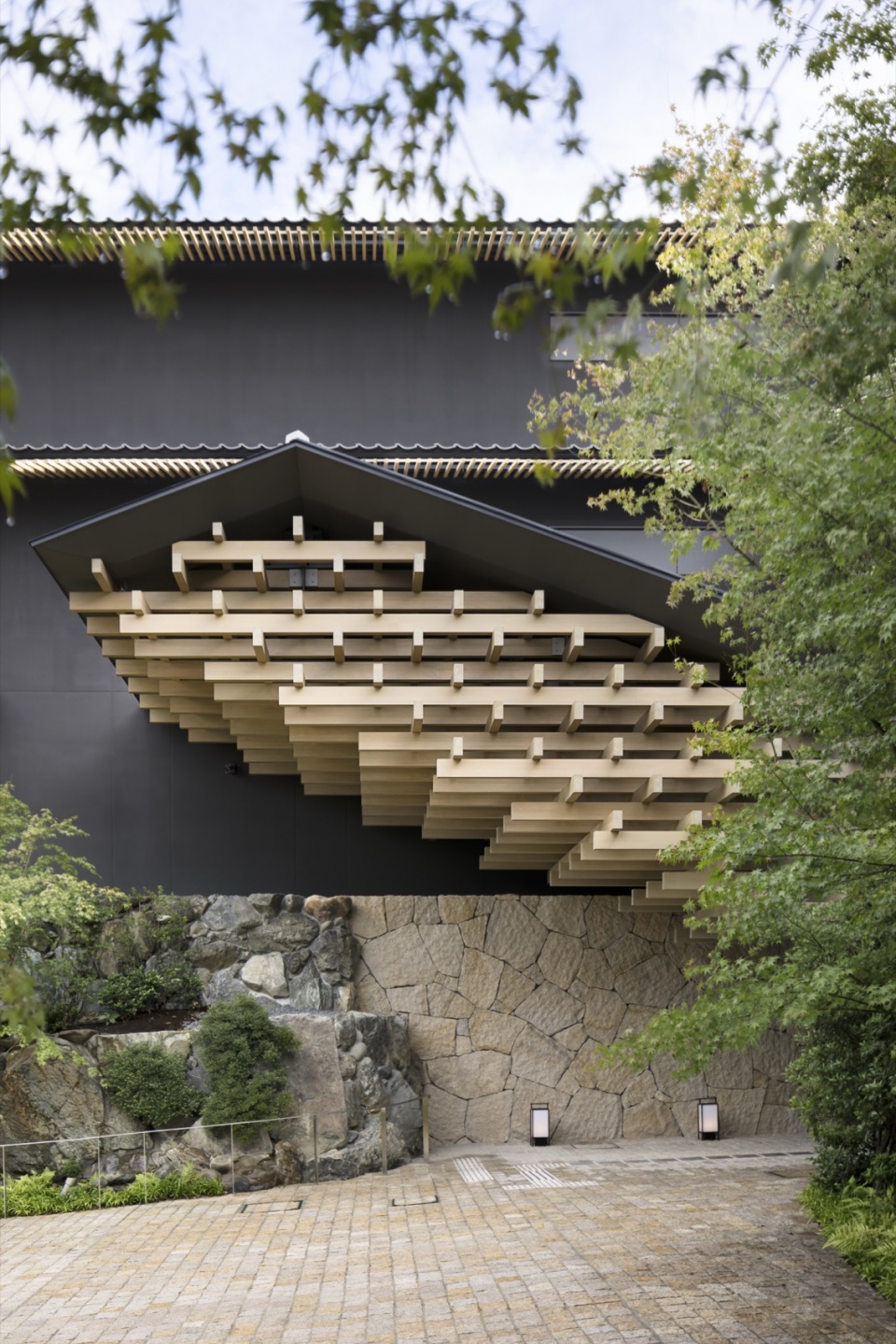 banyan tree higashiyama kyoto by kengo kuma and associates