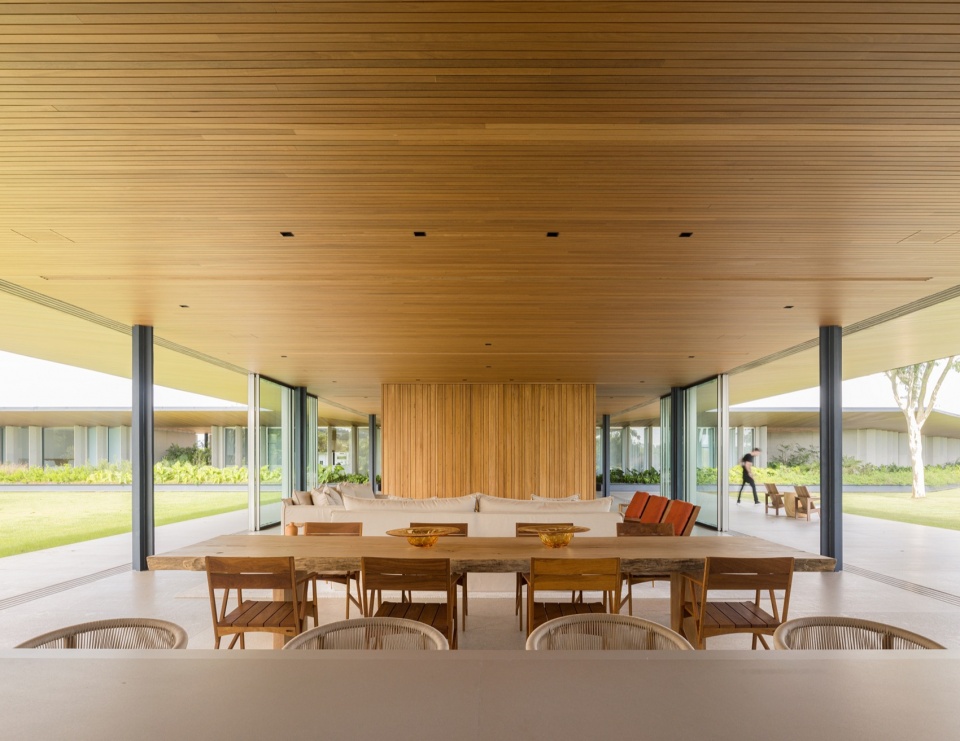 ea house by jacobsen studio