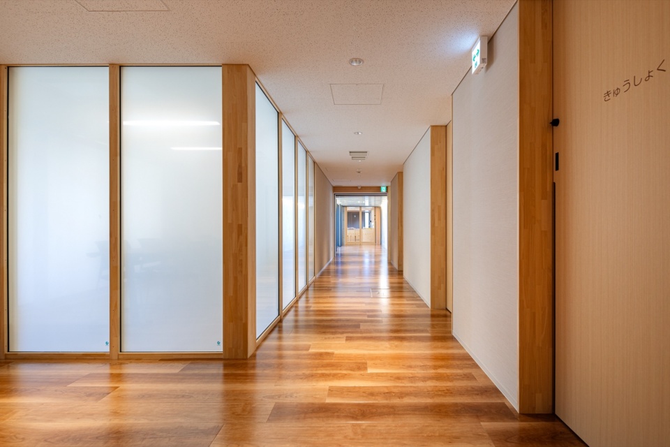 kurashiki central hospital miwa nursery school by nikken sekkei