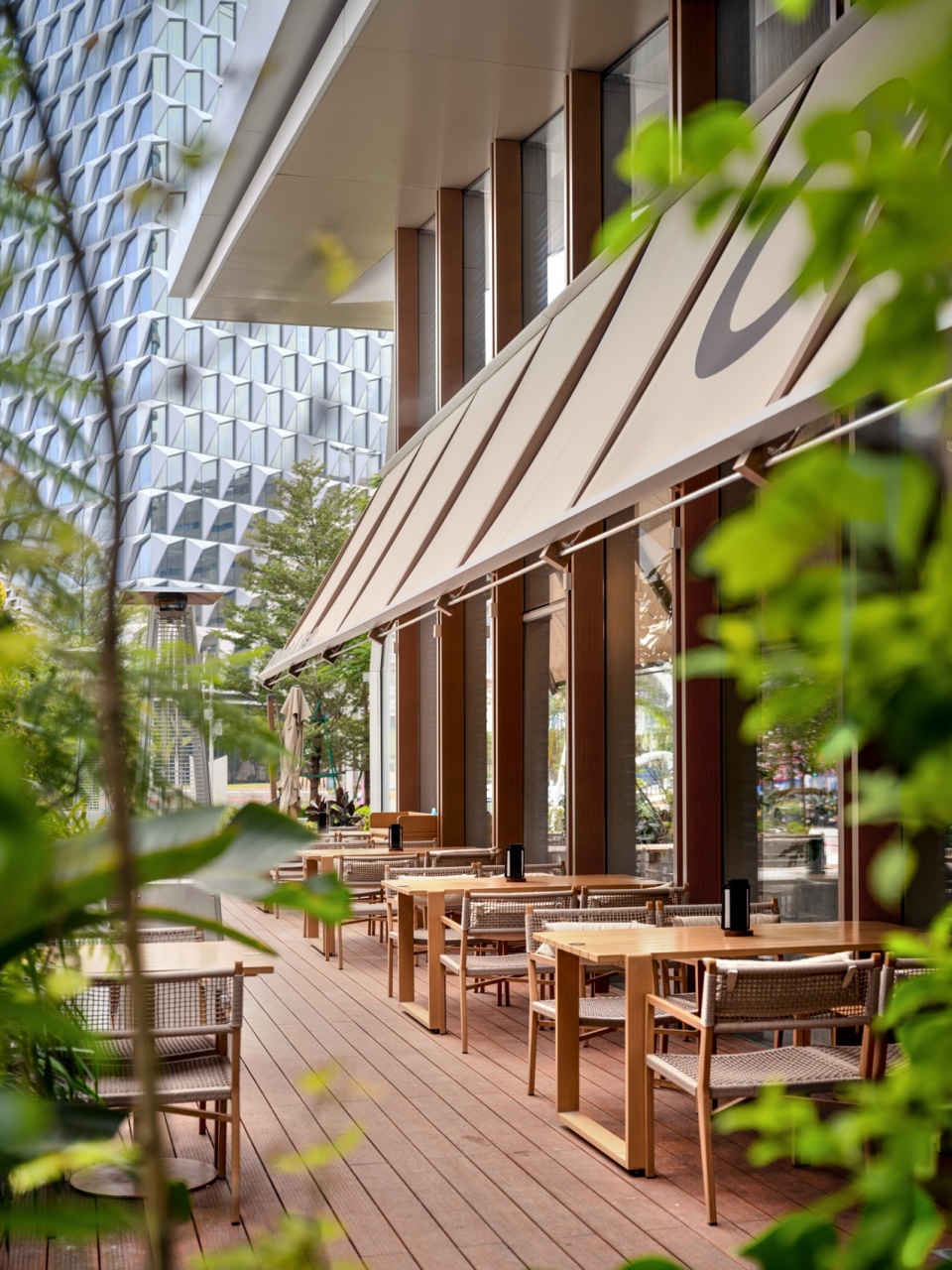 oco restaurant by super nature lab