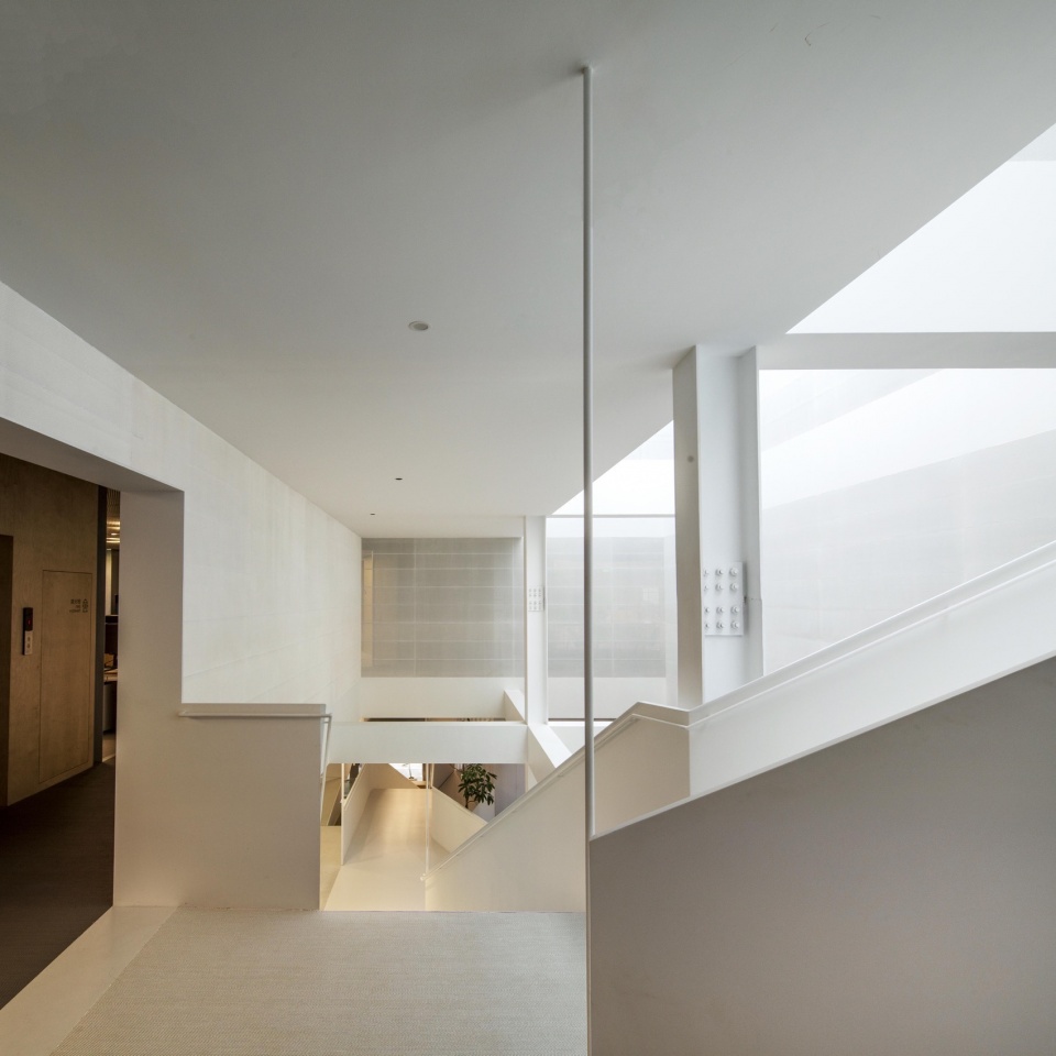 MORE Office Renovation by TAOA