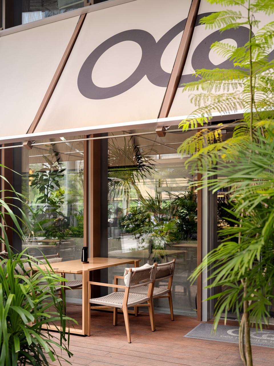 oco restaurant by super nature lab