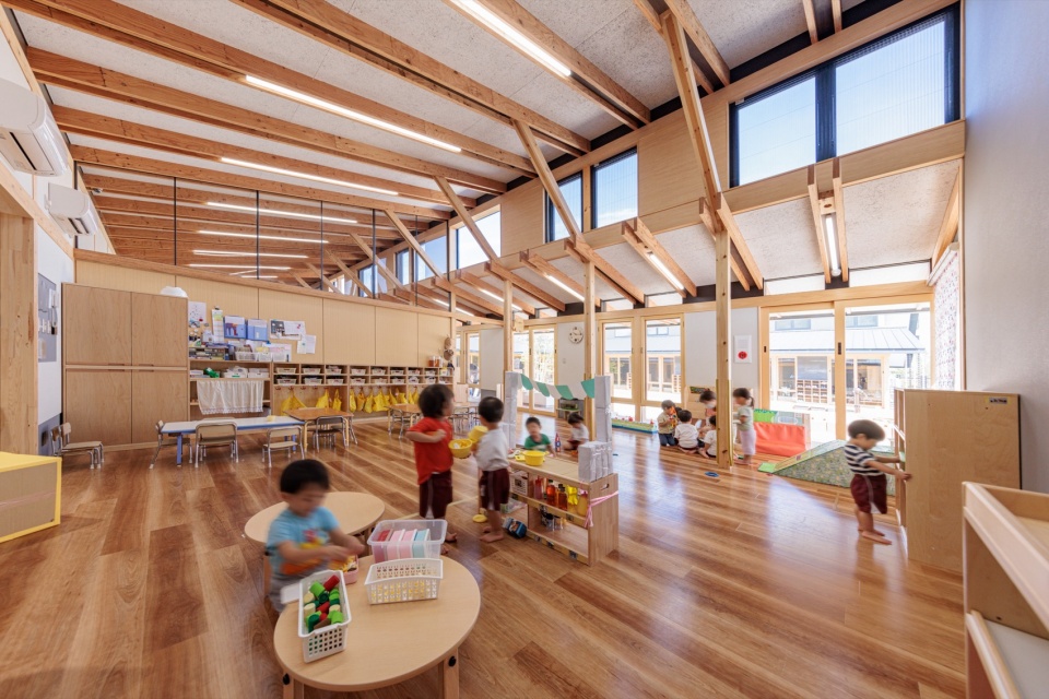 kurashiki central hospital miwa nursery school by nikken sekkei