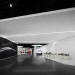 上海汽车博物馆技术馆空间更新与展陈设计 / SLT