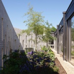 梅菲尔德圣拉斐尔健康与福祉中心，英国 / Adam Richards Architects