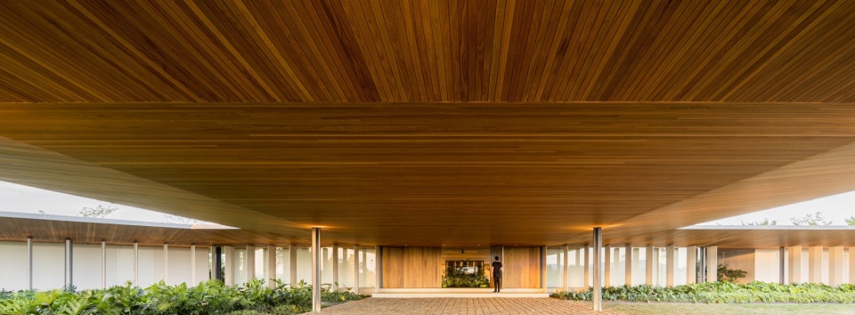 ea house by jacobsen studio