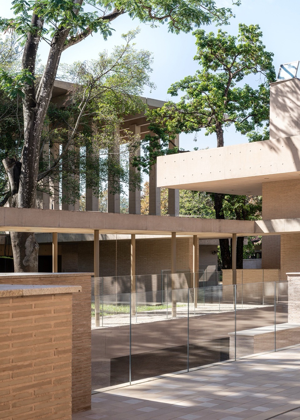 Ananya Art Center Guangzhou Branch and Community Canteen by Vector Architects