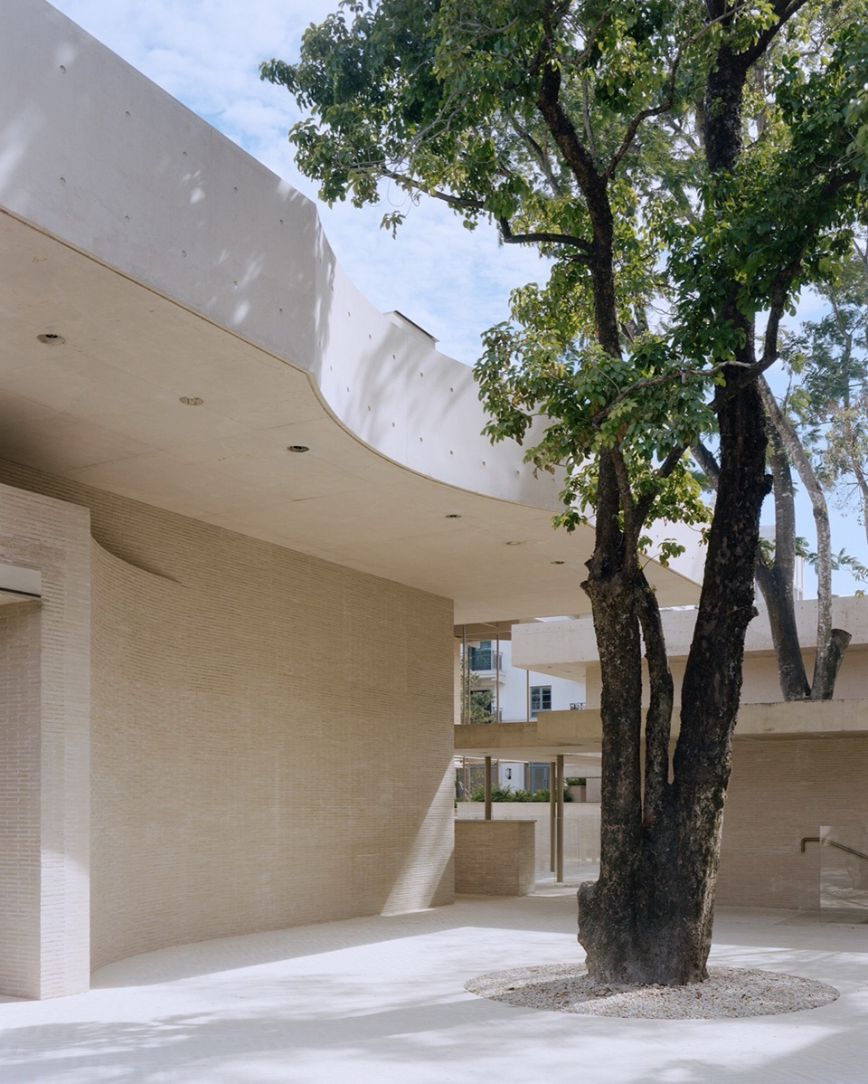 Ananya Art Center Guangzhou Branch and Community Canteen by Vector Architects