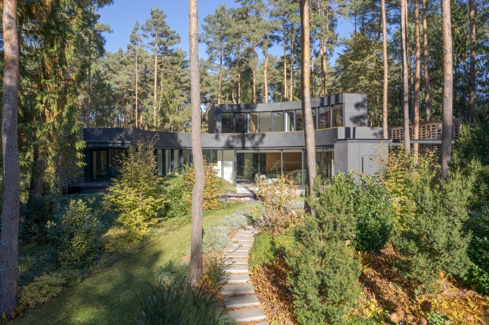House with a Glade