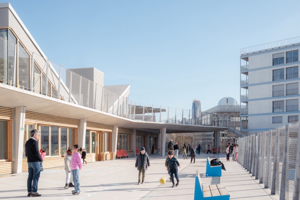 Yvonne Kerzreho school complex by SAM Architecture