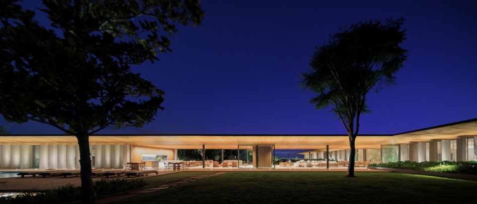 ea house by jacobsen studio