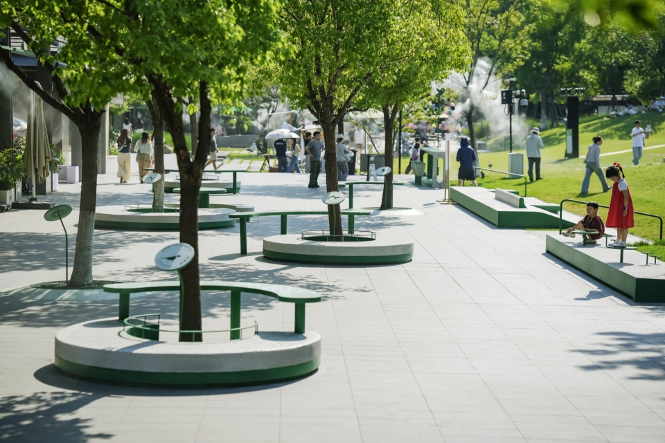 spatial renewal and scene stitching of birland food court by hangzhou parallect design x atelier diving bell