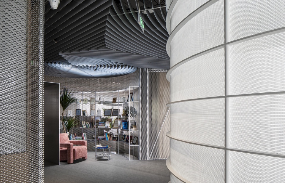 MORE Office Renovation by TAOA
