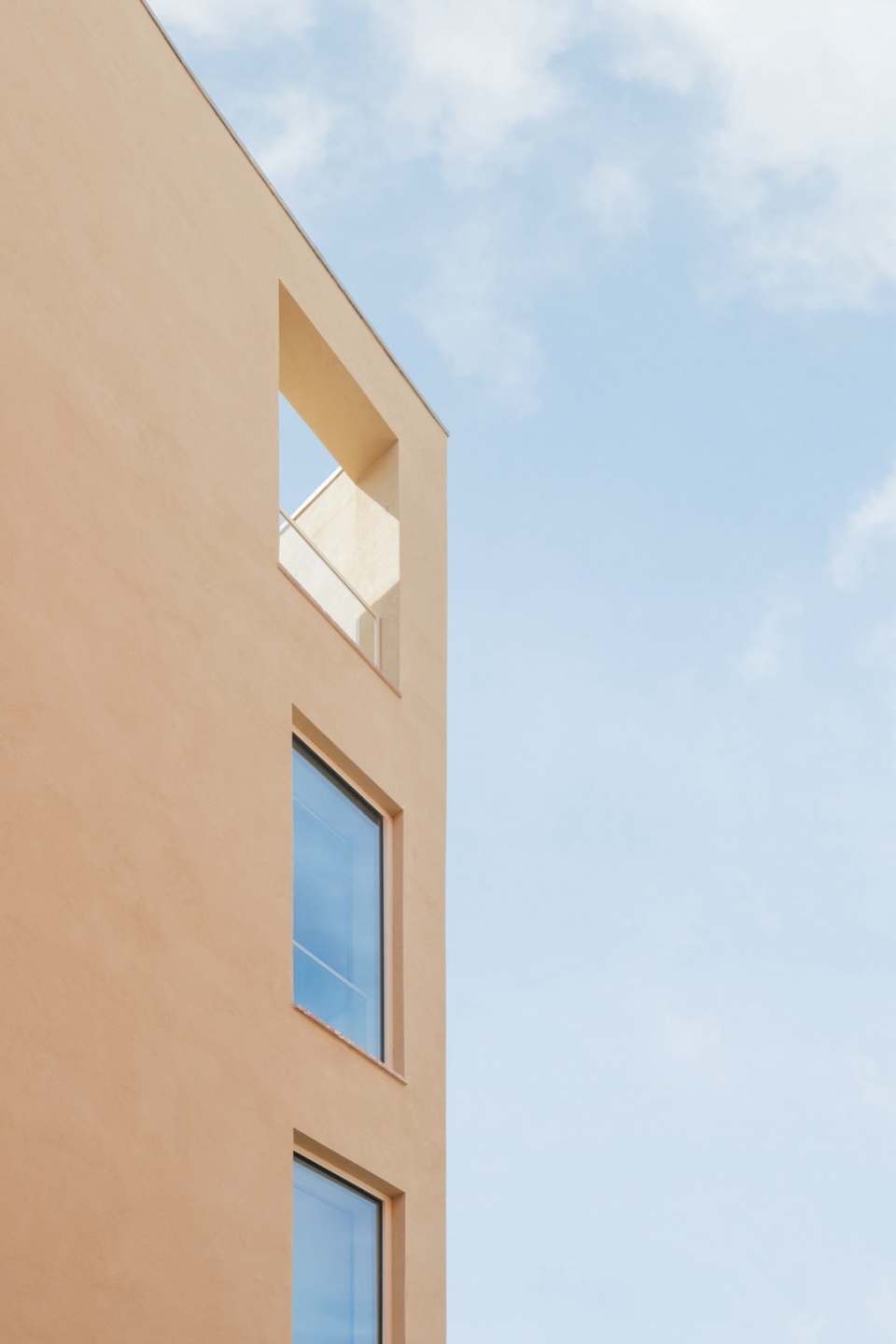 Mustard building by Aurora Architects Furo