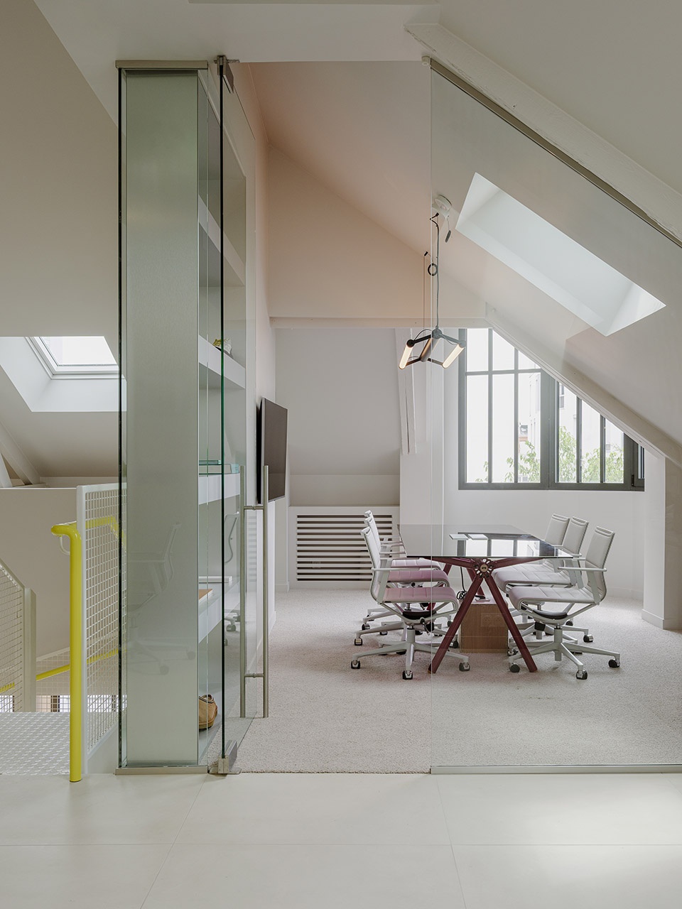 yard house by exbrayat enrico architectes