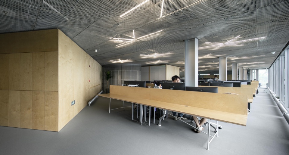 MORE Office Renovation by TAOA
