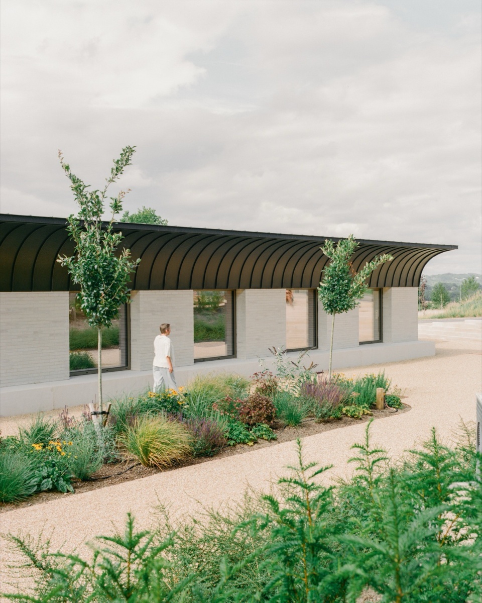 St Raphael s at Mayfield by Adam Richards Architects