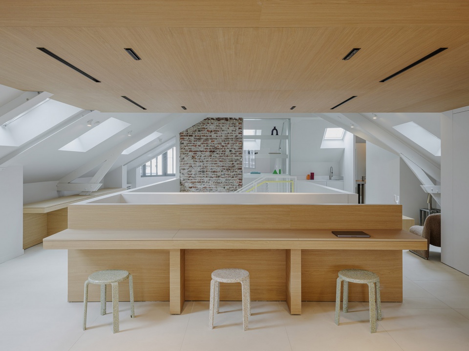 yard house by exbrayat enrico architectes