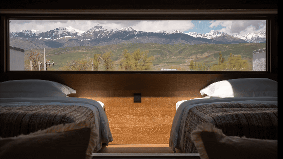 客房内北侧雪山框景Framed snow mountain view from guest rooms on the north© 一米九三的厨子