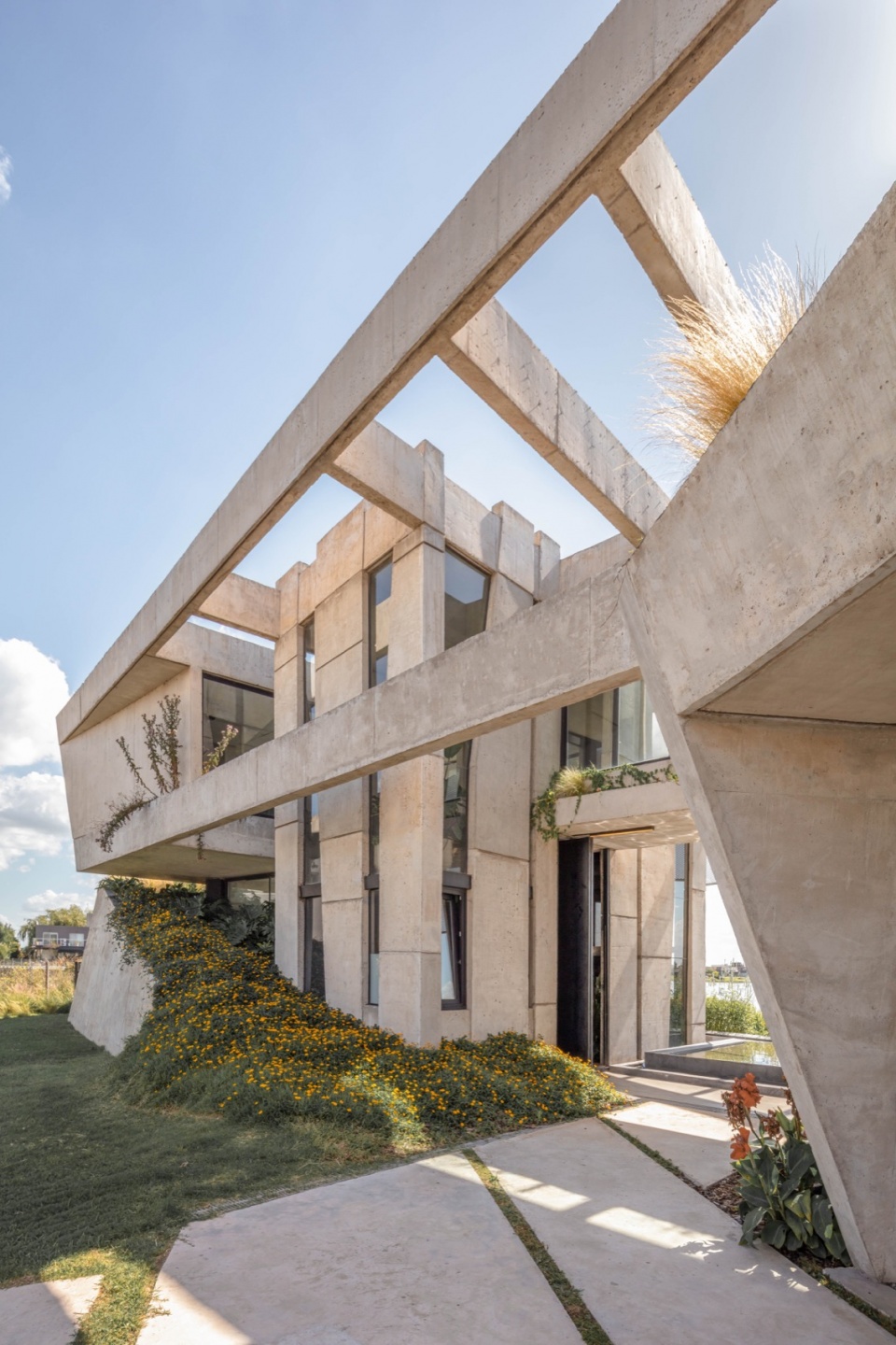 lomadas house by grizzo studio