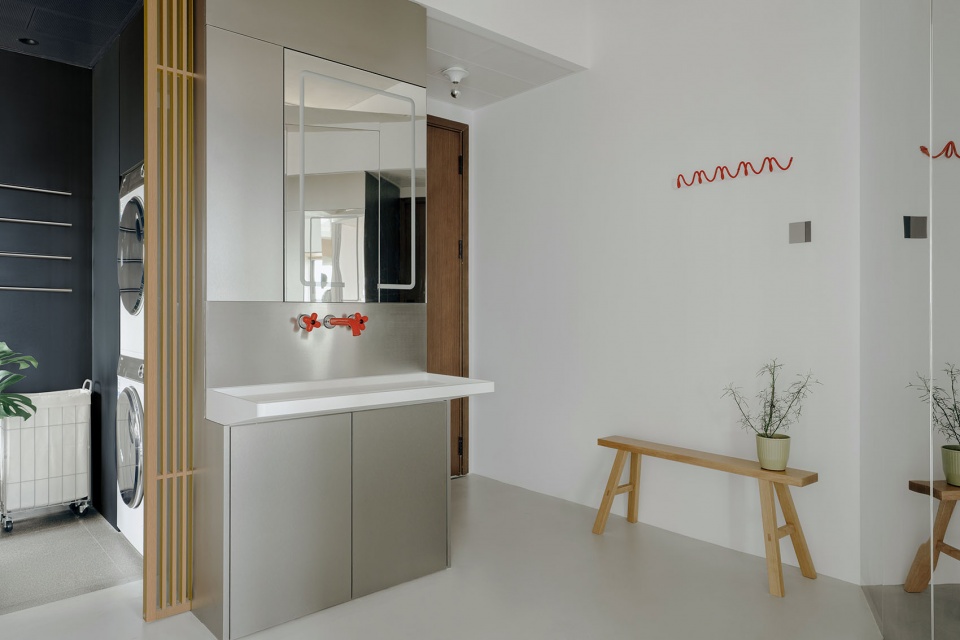 69 m2 Apartment Renovation by FUYUDI STUDIO
