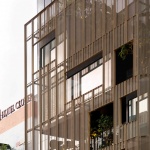 GARDEN CURTAIN WALL by Formwerkz Architects