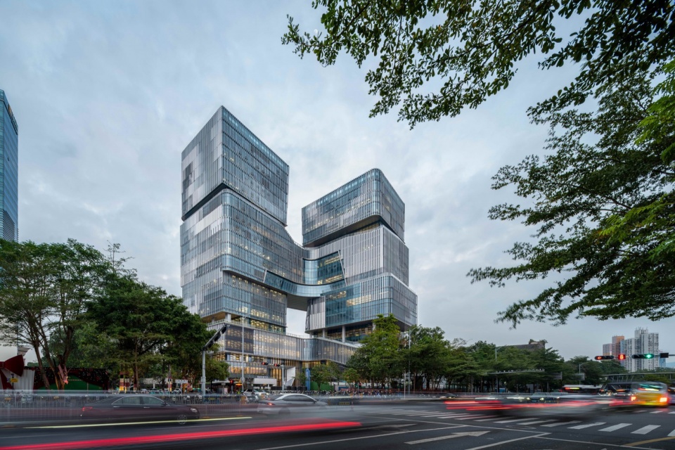 Luohu Library and Youth Activity Center by HHD Shenzhen Huahui Design iDEA