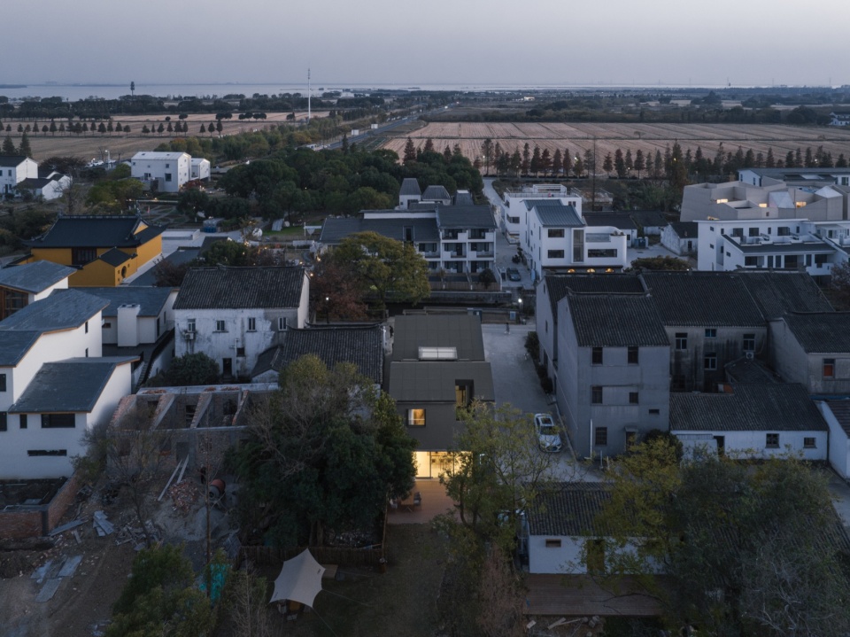 heart fields house over house by wutopia lab