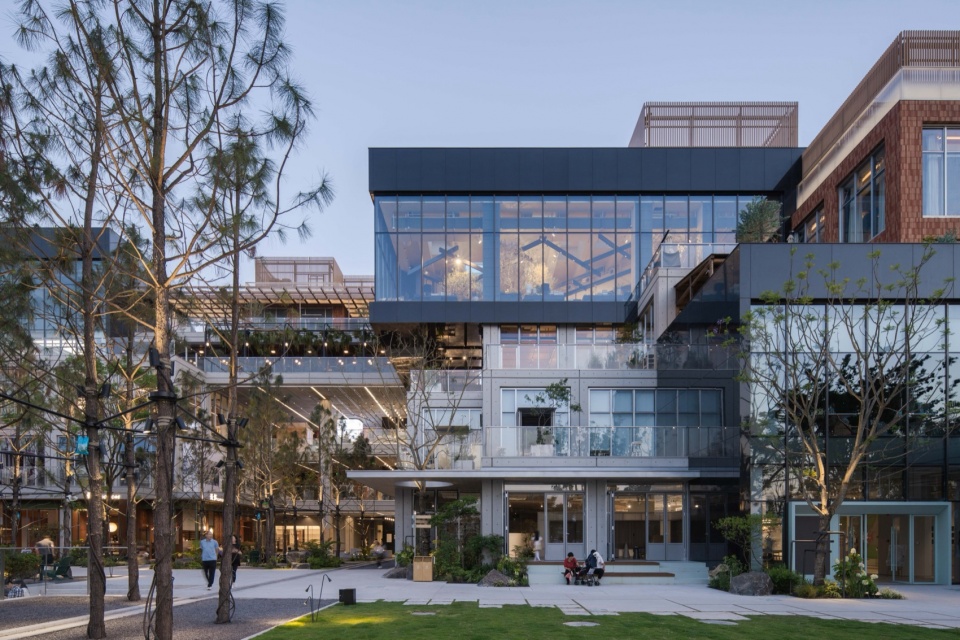 Green Heart Commercial Complex A4X Art Center by E Plus Design