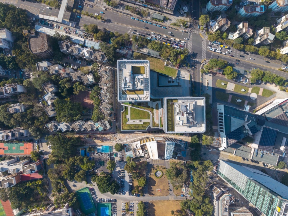 Luohu Library and Youth Activity Center by HHD Shenzhen Huahui Design iDEA