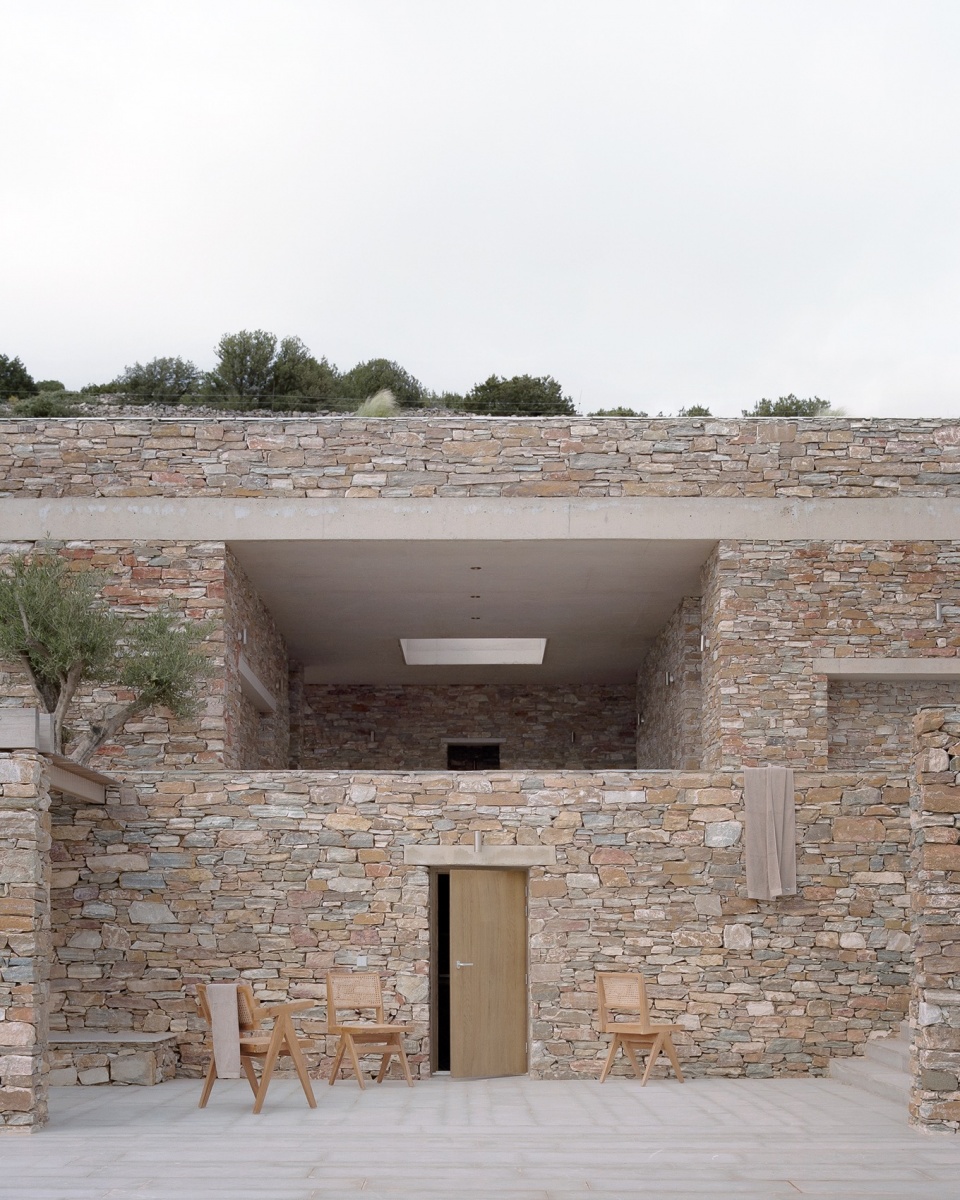 beneath the earth fysika by alexandre pavlidis architect