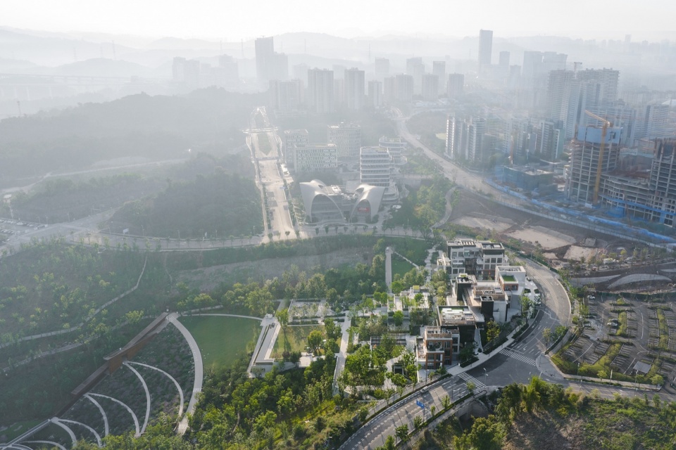 Green Heart Commercial Complex A4X Art Center by E Plus Design