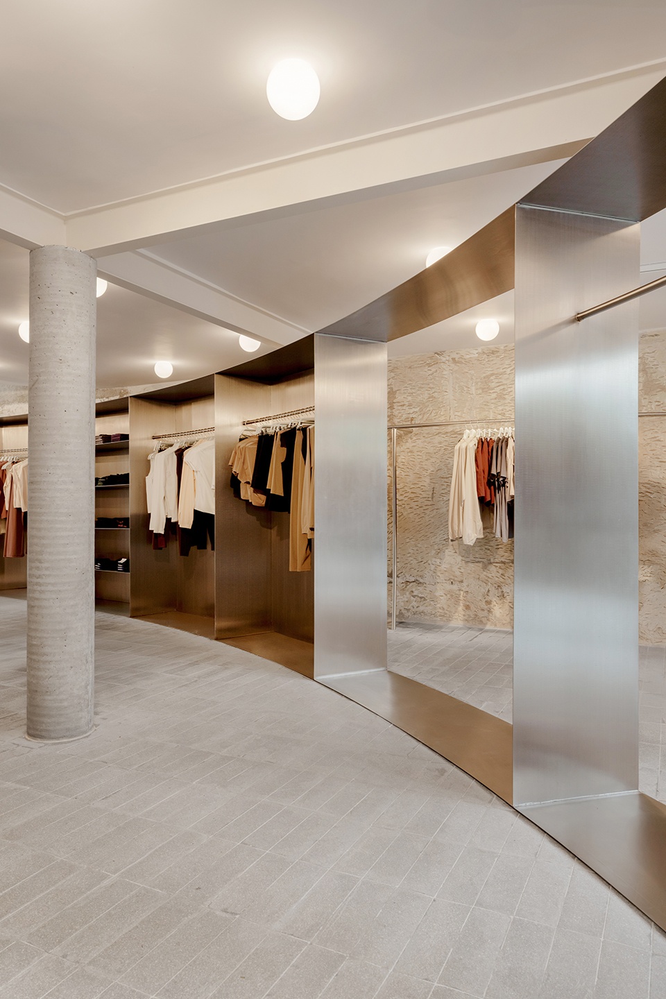 StoreWithAGap
