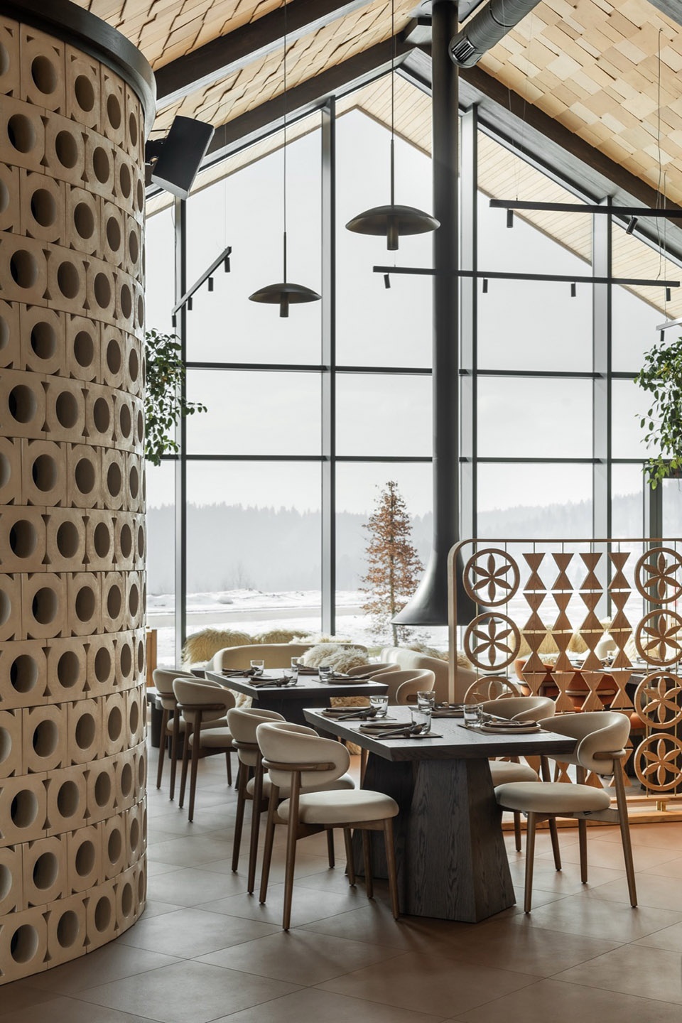 Prykirne restaurant by Ksenya Butsa architecture design