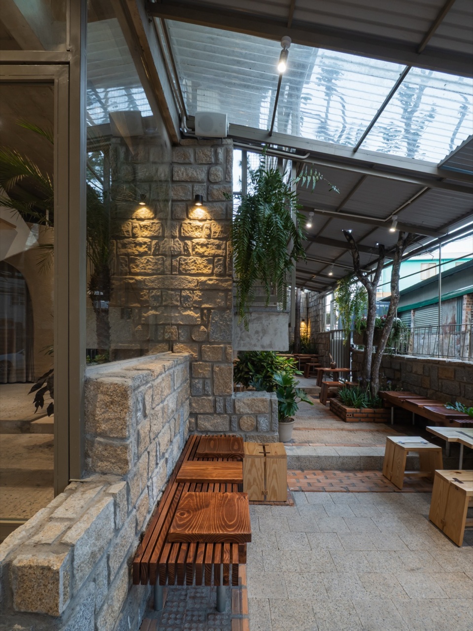 ate signature cafe by xuong xep