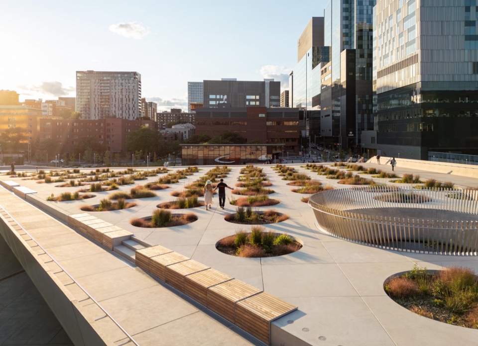 Place des Montrealaises