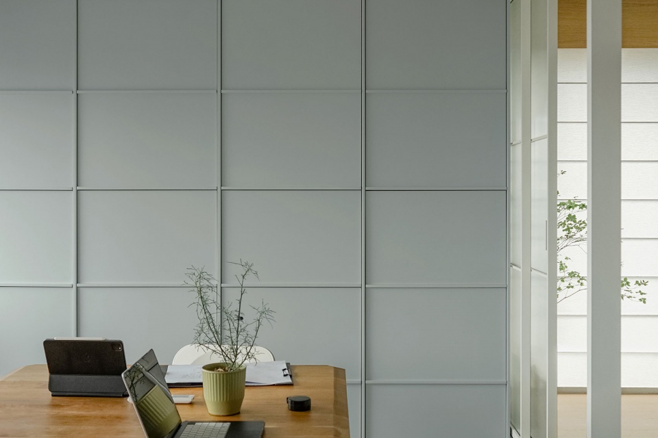 69 m2 Apartment Renovation by FUYUDI STUDIO