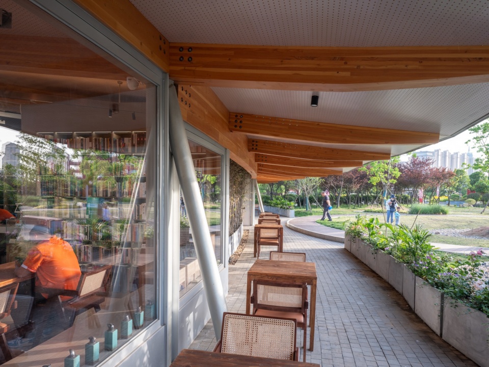 TBB Public Space Practice at Hundred Flowers Park Xinyang by Atelier Liu Yuyang Architects