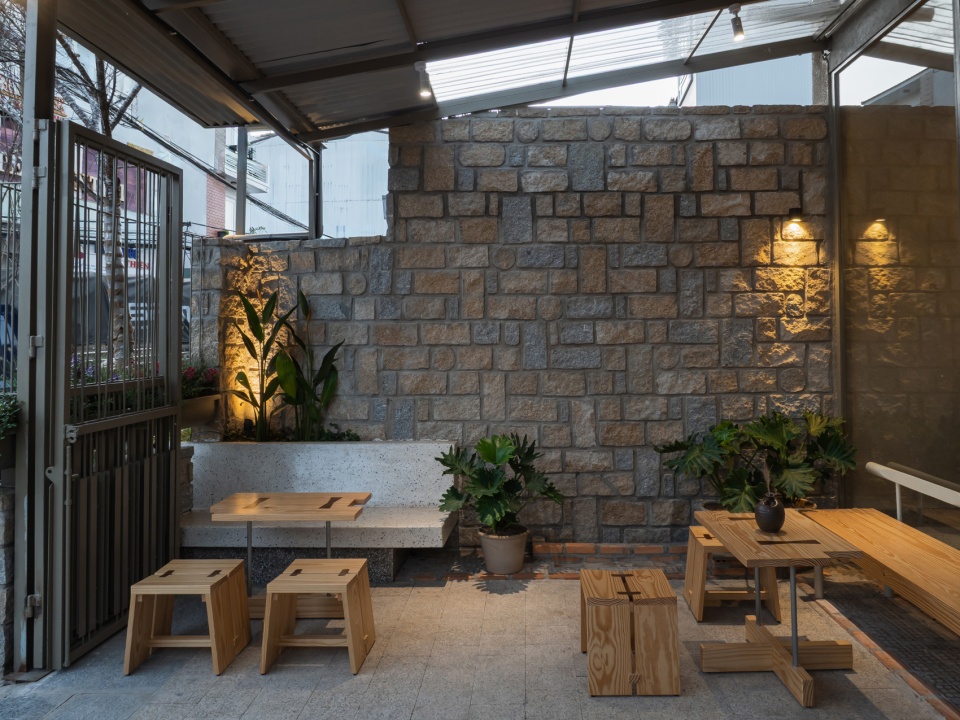 ate signature cafe by xuong xep