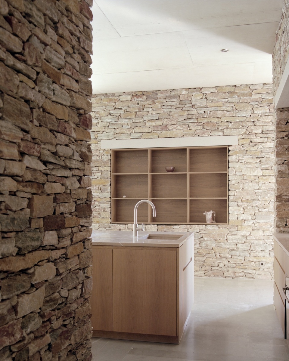 beneath the earth fysika by alexandre pavlidis architect