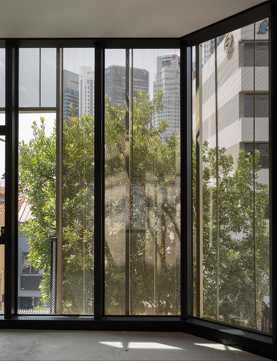 garden curtain wall by formwerkz architects