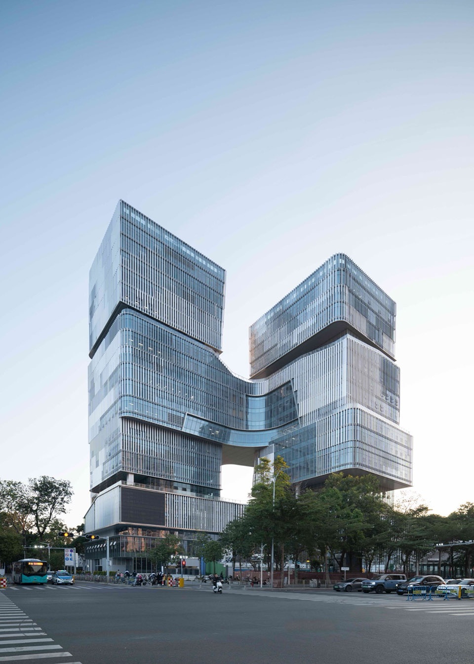 Luohu Library and Youth Activity Center by HHD Shenzhen Huahui Design iDEA