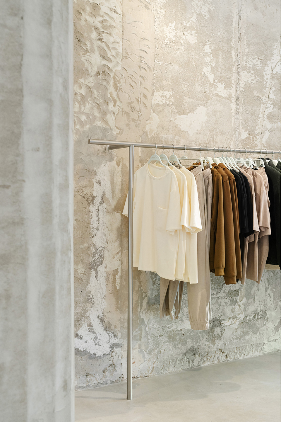 StoreWithAGap