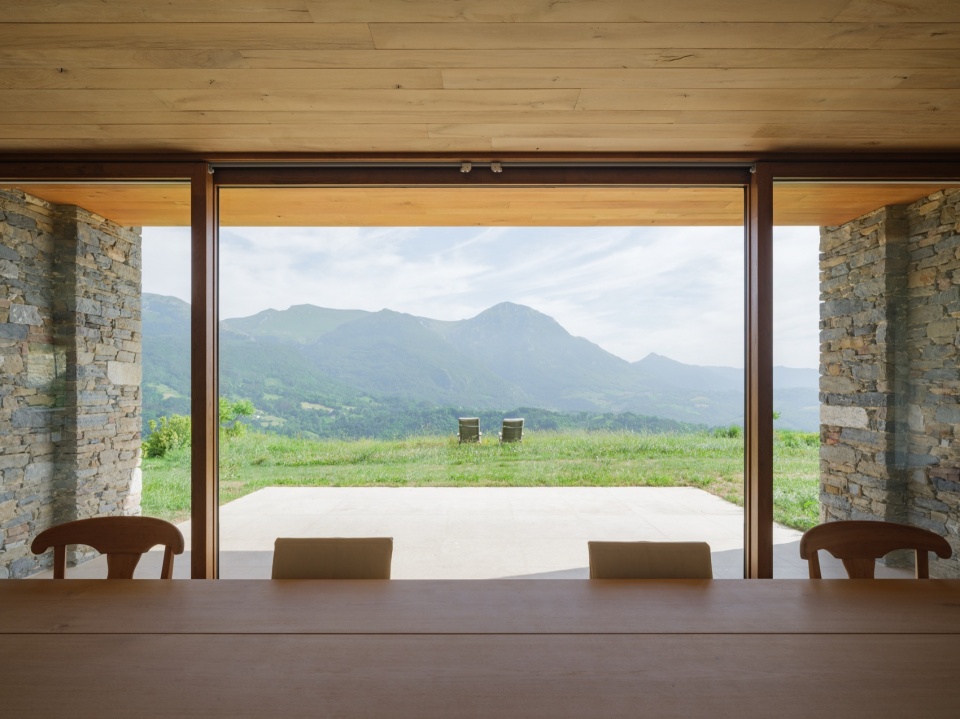 basque farm by zu studio